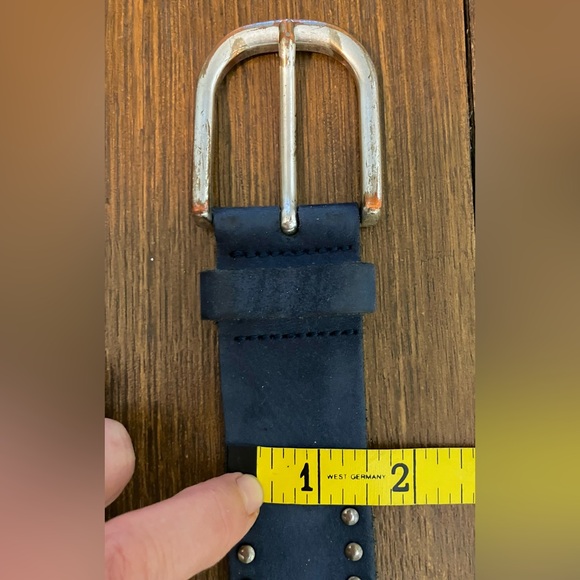 Vintage Vanzetti Studded Blue Suede (Leather Coated) Belt - Made in Germany - Picture 6 of 10